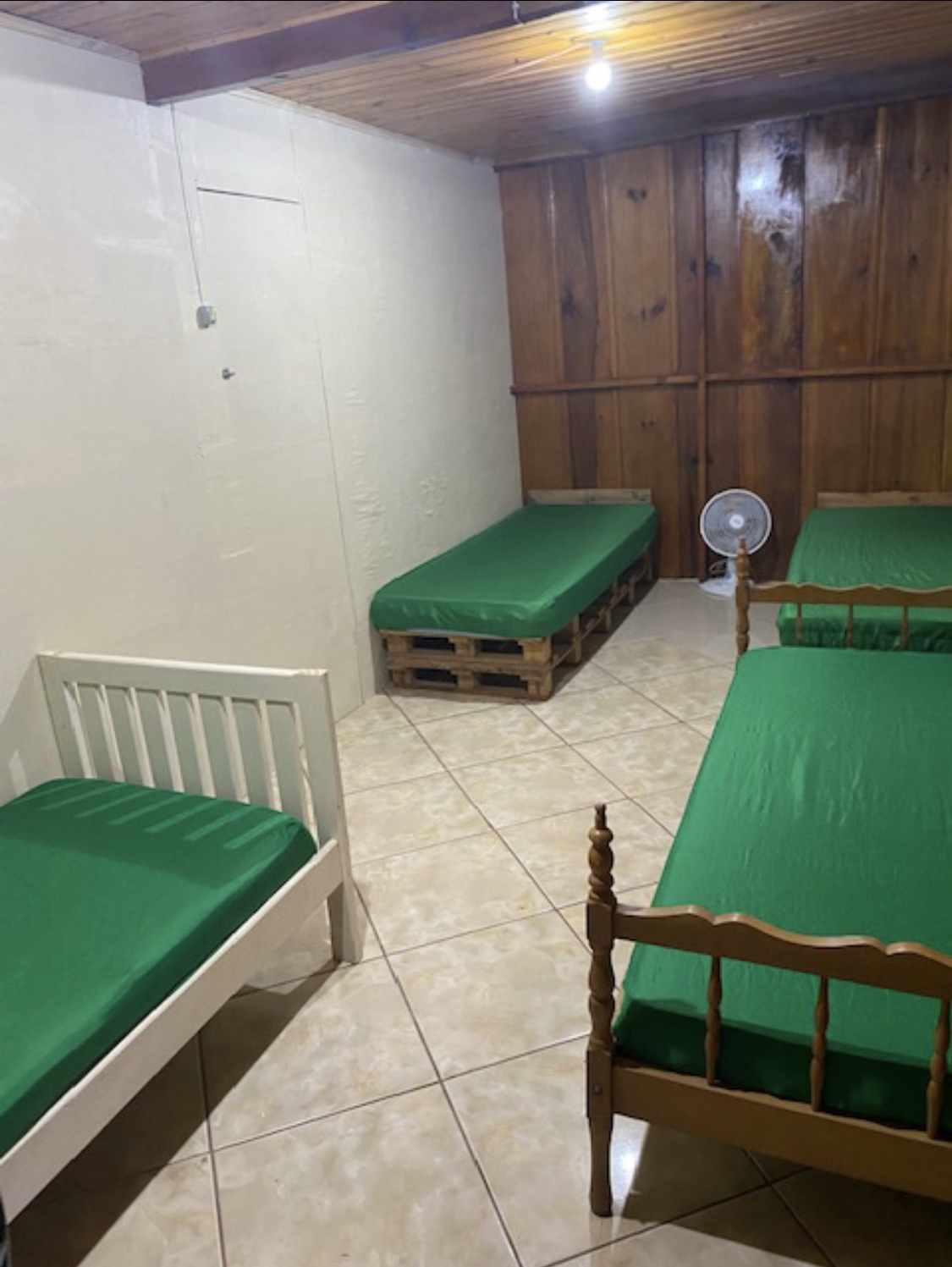 imagem camas de solteiro quarto 5